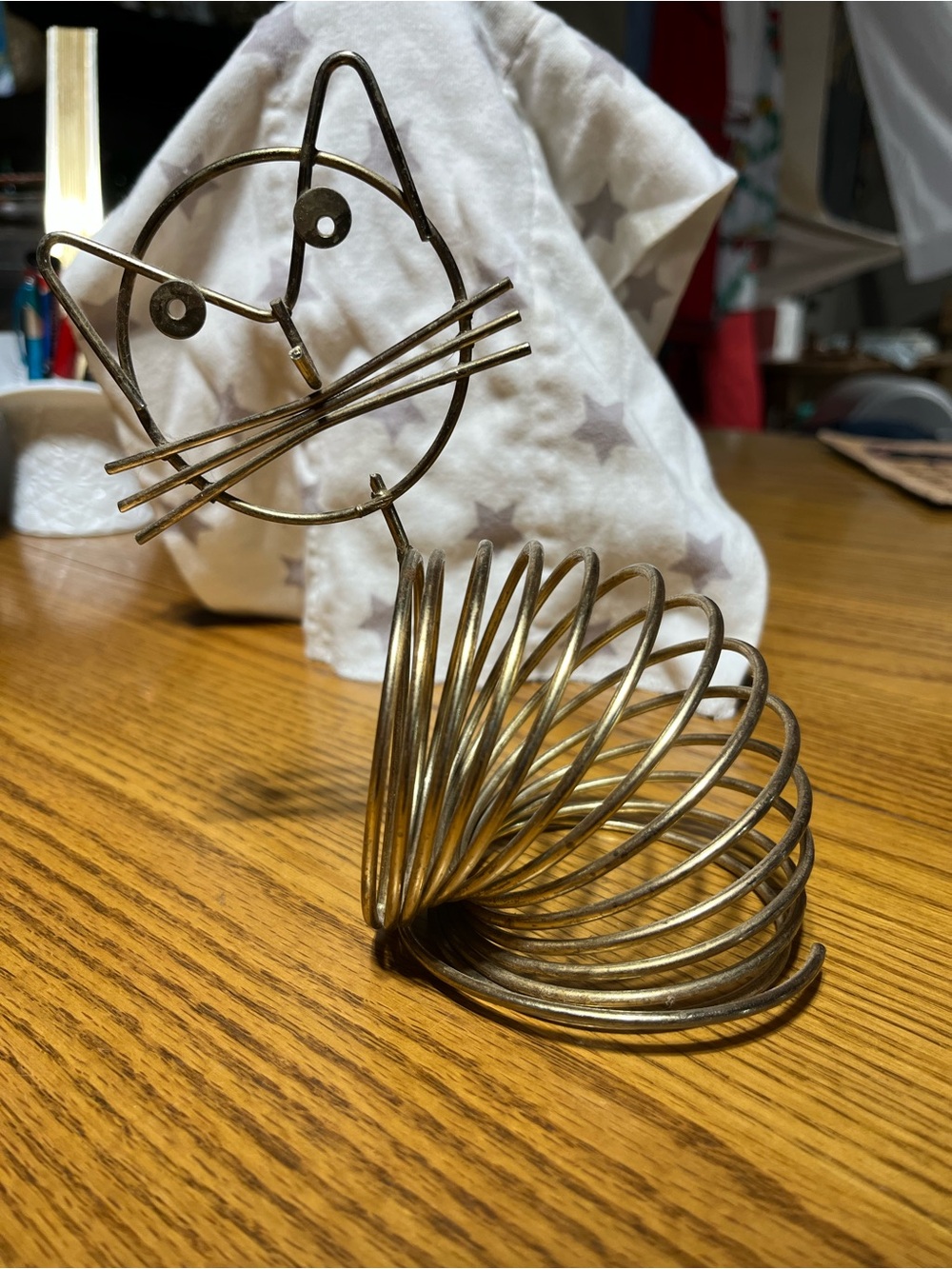 Decorative Metal Cat Sculpture in Antique Gold - Home Art Letter Holder